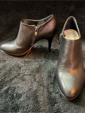 Vince Camuto Elvin Black Leather Stiletto Ankle Booties with Side Zipper